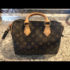 2018 Speedy Bandouliere 25